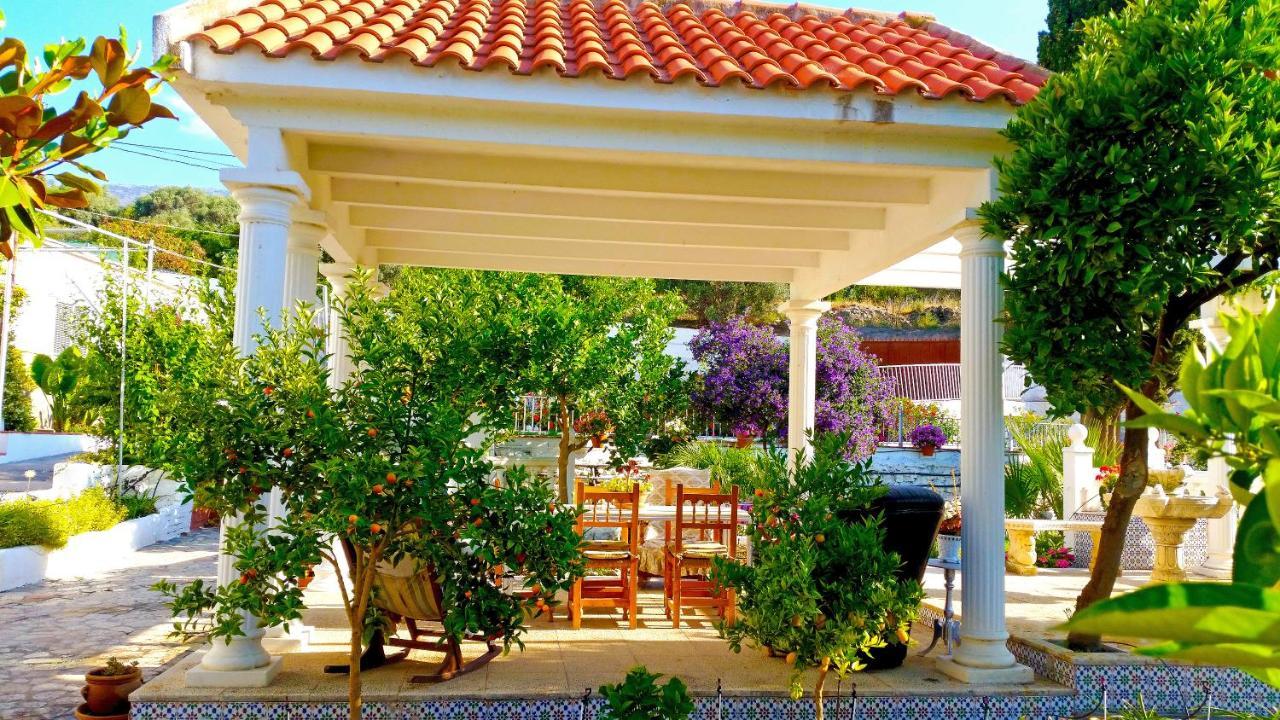 אורגיווה Villa Adelaida מראה חיצוני תמונה